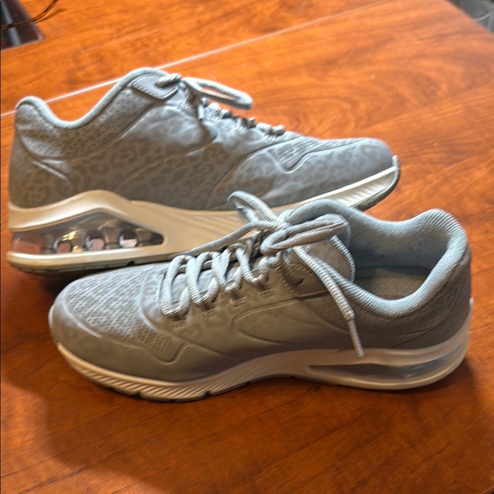 Skechers Gray Athletic Shoes